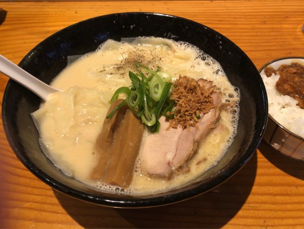 「鶏白湯 ワンタン」@拉麺 弁tenの写真
