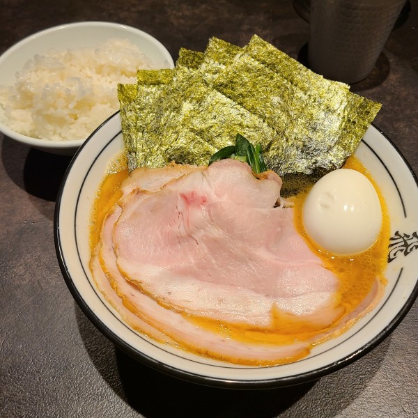 「特製ラーメン¥1300+ライス¥100」@らーめん飛粋の写真