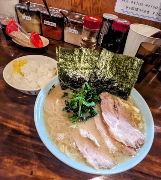 「チャーシューメン　1,100円」@洞くつ家の写真