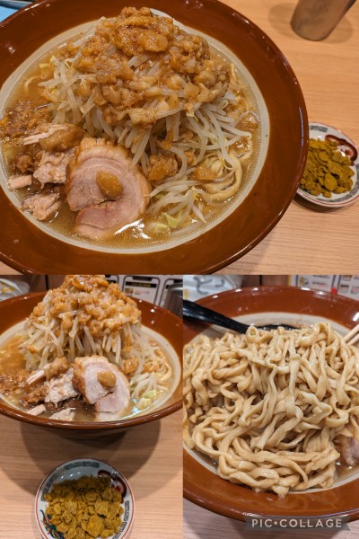 「ラーメン大➕麺増し➕ぶっカレー」@ラーメン豚山 与野本町店の写真