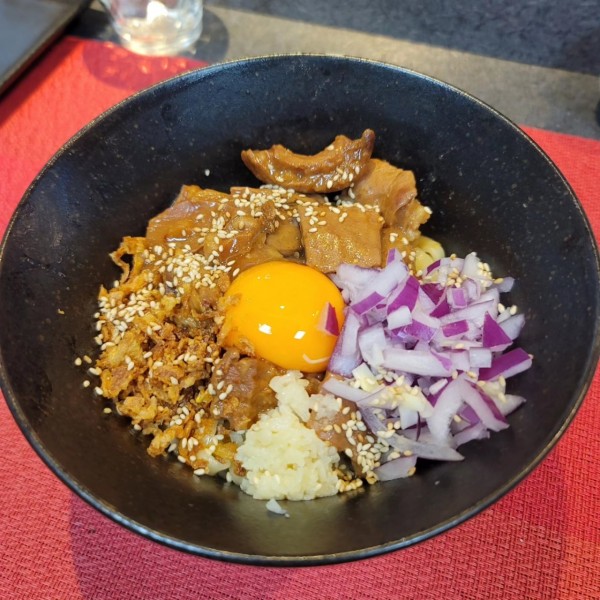 「濃厚牛もつまぜそば」@なんか喰ぃ亭の写真