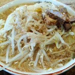 たすろうラーメン　中　脂増し