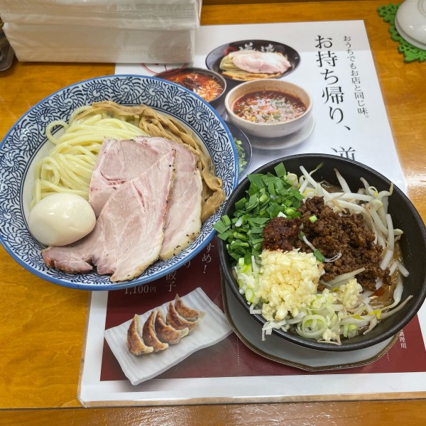 「特製味噌つけ麺+チャーシューごはん  ￥1540+￥350」@らーめん逆流の写真