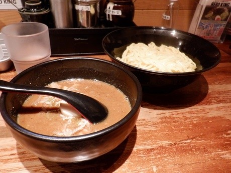 「カレーつけめん　並盛り」@HERO KINGの写真