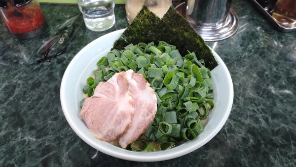 「青ネギラーメン（並）」@横浜寺田家ラーメン 北柏店の写真