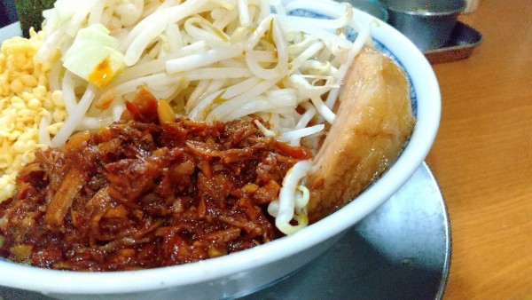 「#味噌ラーメン #950円 #チャーシュー #250円 #玉葱」@ラーメン ぶぅさんの写真