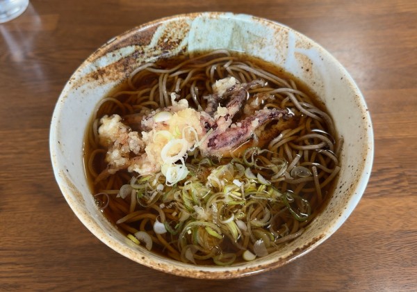 「ゲソ天そば(580円)」@呑喰処 髙橋の写真