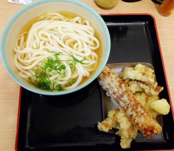 「かけ大（470円）＋とり天（170円）＋ちくわ天（140円）」@おにやんま 東品川店の写真