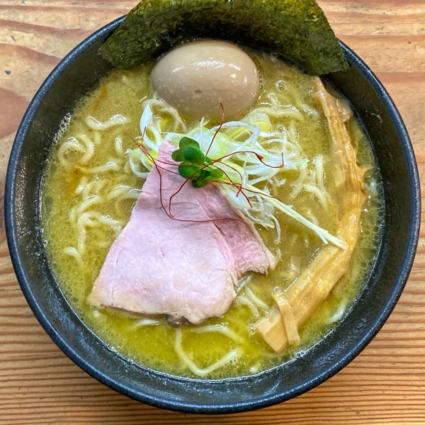 「濃厚牡蠣ソバ ¥950 味玉 ¥100」@貝だしラーメン 貝ガラ屋の写真