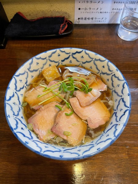「燻しチャーシュー（1100円）」@醤油ラーメン専門店 一仁の写真