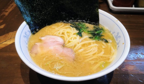 「のりラーメン(味濃いめ・麺硬め)」@横浜家系ラーメン 中島家の写真
