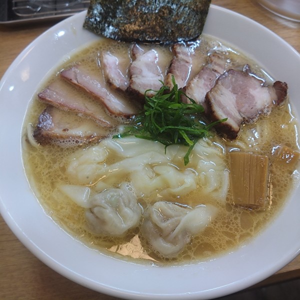 「チャーシューミックスワンタンメン1500円」@支那ソバ きたがわの写真