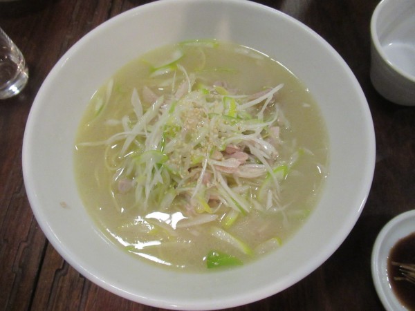 「鶏白湯葱らーめん（870円）」@東方廳 浜松町店の写真