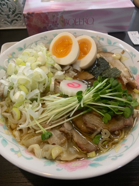 「チャーシューワンタンメン(煮玉子)(ﾈｷﾞ多め)」@天空の写真