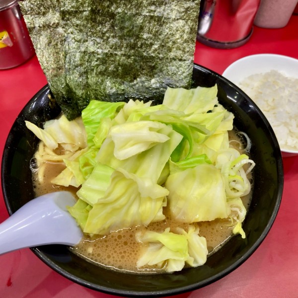 「豚骨醤油らーめん￥650＋キャベツ￥100＋ライス￥0」@赤羽らーめん 粋の写真