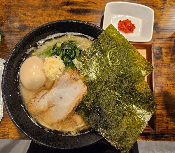 「ハイブリットラーメン」@自家製中華そば 麺の虜の写真