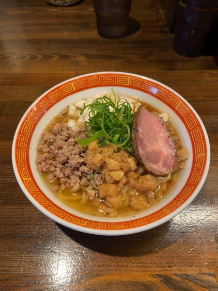 「千里豚背脂だしまぜそば 限定（950円）」@麺や一芯の写真