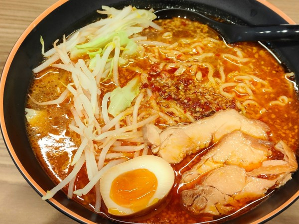 「炎旨辛ラーメン」@ラーメンセンター炎 西早稲田店の写真