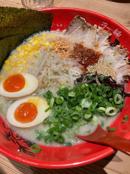 「全部載せ　縮れ麺　大盛り　背脂多め」@ラー麺 ずんどう屋 東住吉今川店の写真