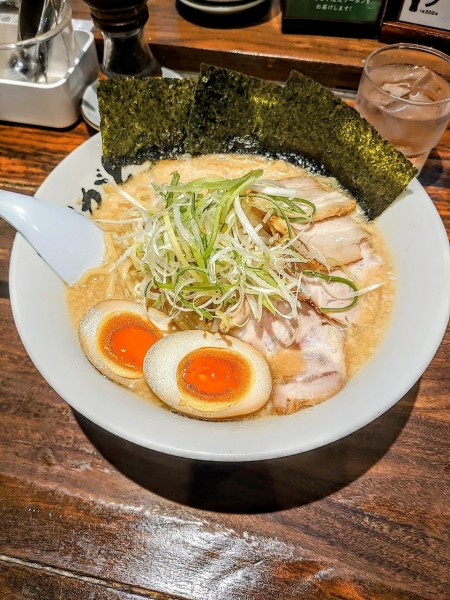 「元 特製」@野方ホープ 野方本店の写真