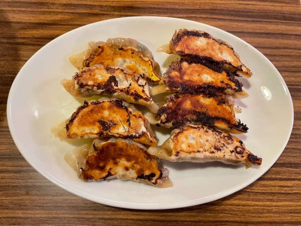 「焼餃子　￥３８０」@志雅飯店の写真