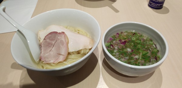 「濃厚昆布水つけ麺 塩」@らぁ麺 まる鈴の写真