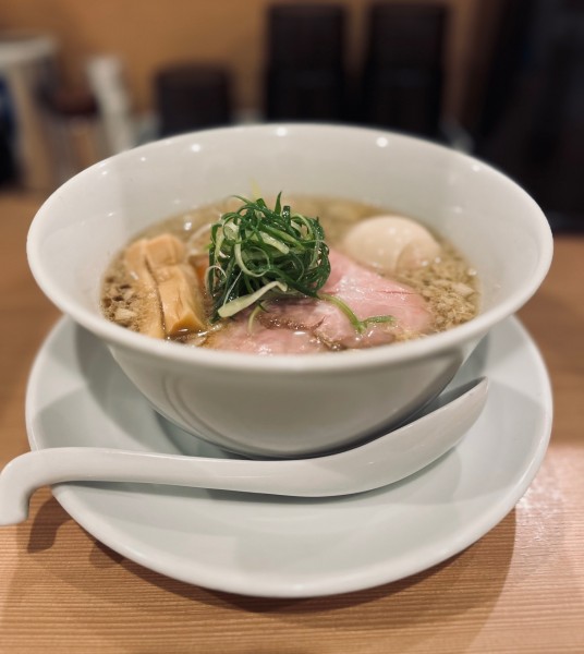 「味玉背脂醤油（￥950）」@麺処しのぶの写真