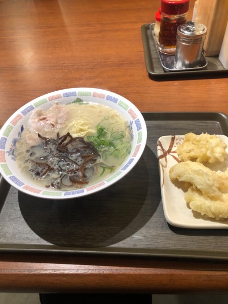 「博多ラーメン+とり天」@博多ラーメン はかたや 川端店の写真