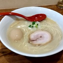 鯛塩らーめん（９００円）＋味玉（１００円）