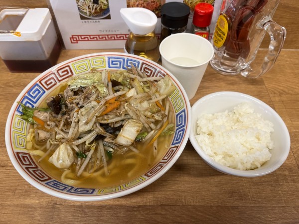 「たんめん（太麺）半ライス付き」@らーめん藤加の写真