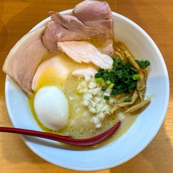 「とりそば（塩）¥850 全部のせ ¥400」@麺堂 稲葉の写真