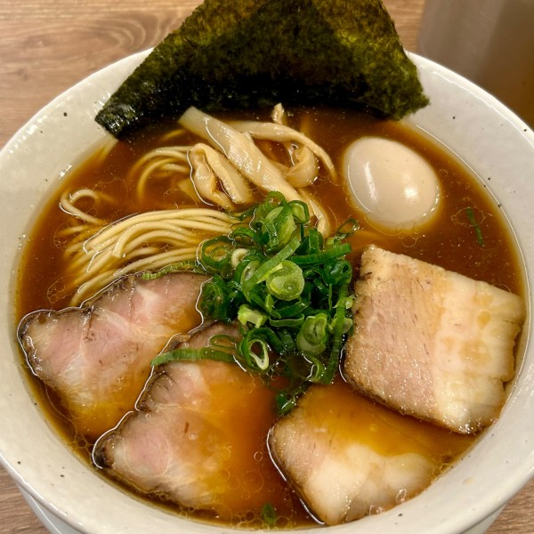 「特製中華そば」@R+の写真