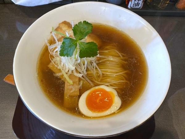「醤油ラーメン 820円」@麺処 志庵の写真