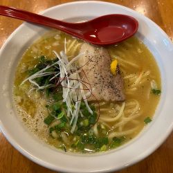 夏鈴ラーメン塩