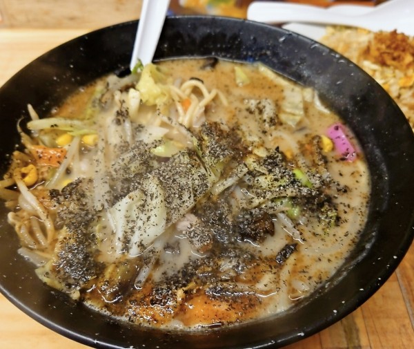 「黒ちゃんぽん＋半チャーハンセット」@喜弦の写真