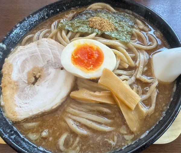 「濃厚魚介らあめんコッテリ大盛り」@あゆ次郎 北本店の写真