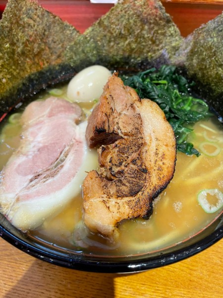 「ラーメン中盛炙りバラチャーシュー」@横浜家系ラーメン 大将家の写真