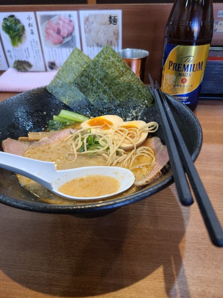 「特性ニンニクラーメン」@麺屋福丸の写真
