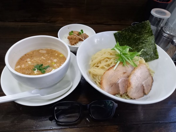「鯛味噌つけ麺(300g)ミニチャーシュー丼」@ラーメン晃煇の写真