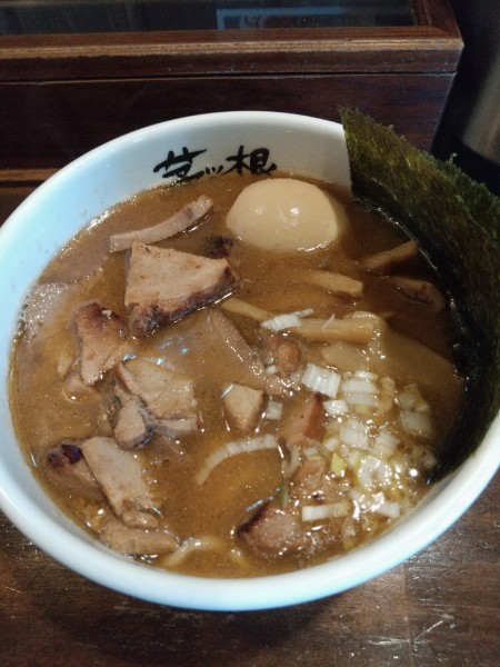 「特製らーめん」@麺屋 茅根の写真