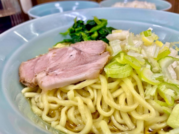 「油そば ＋ 生たまご」@横浜ラーメン 武蔵家 武蔵境店の写真