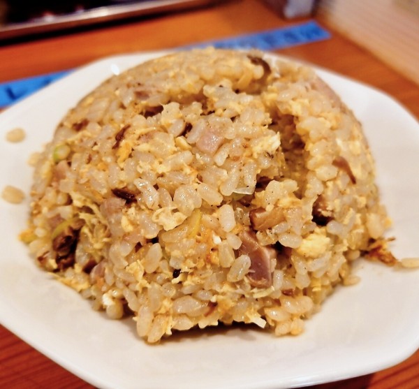 「ラーメン(小)＋半チャーハン」@煮干しだし醤油ラーメン 桂の写真