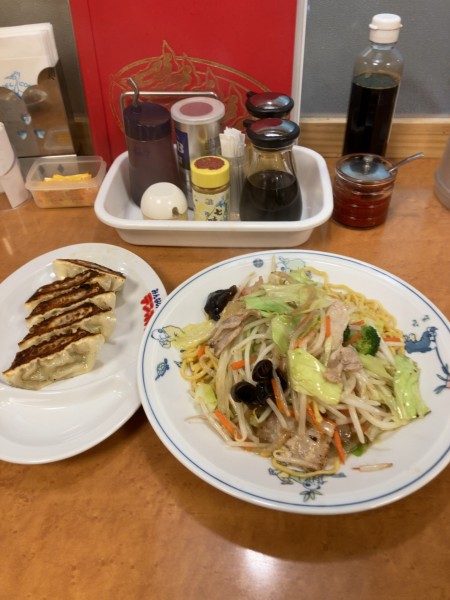 「チャーメン＋焼ぎょうざ　1030円」@テンホウ 伊那北店の写真