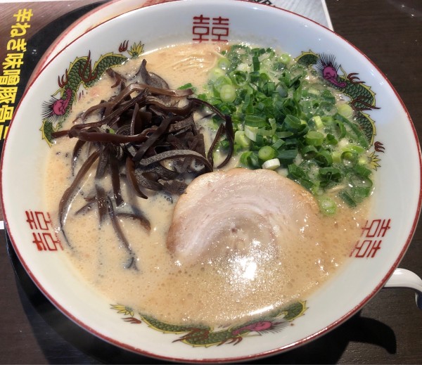 「だるま＋替玉」@濃厚豚骨ラーメン だるま一家宇都宮分店 宇都宮分店の写真