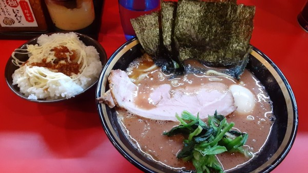 「ラーメン　100円ライス食べ放題」@横濱家系ラーメン 野中家の写真