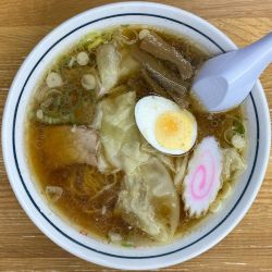 ワンタンメン（麺少なめ） ¥850