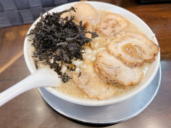 「特製ラーメン」@らーめん潤 亀戸店の写真