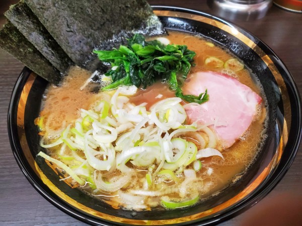 「ラーメン並＋薬味ネギ」@横濱家系ラーメン 勝鬨家の写真