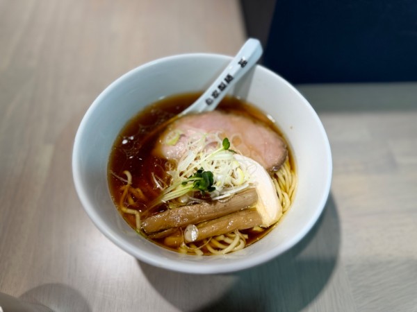 「正油ラーメン 900円」@自家製麺 甚の写真