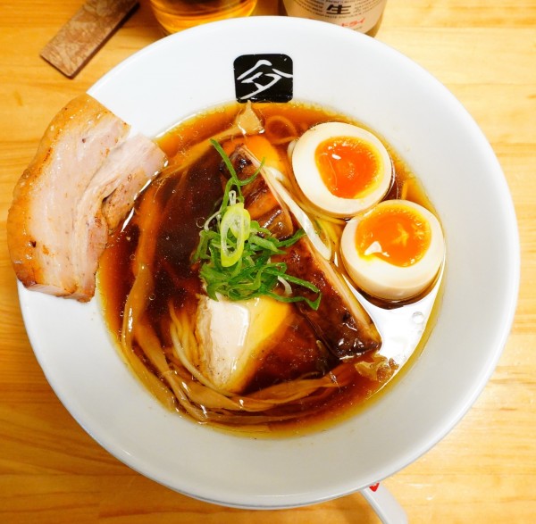 「味玉鶏の中華そば＋スーパードライ小瓶」@中華そば 髙野の写真